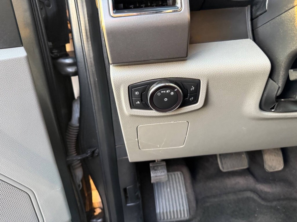 2017 Ford F-150 Image 21