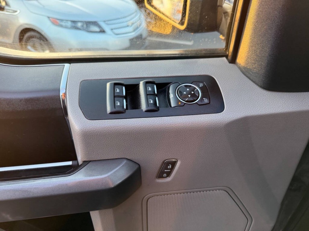 2017 Ford F-150 Image 22