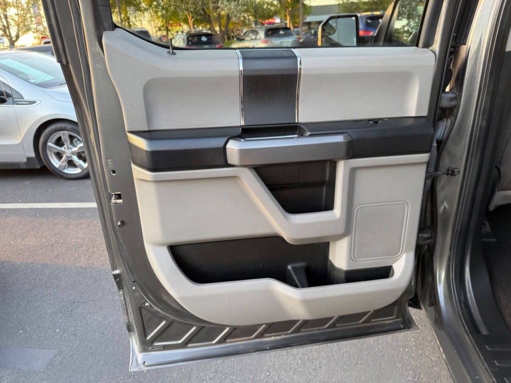 2017 Ford F-150 Image 26