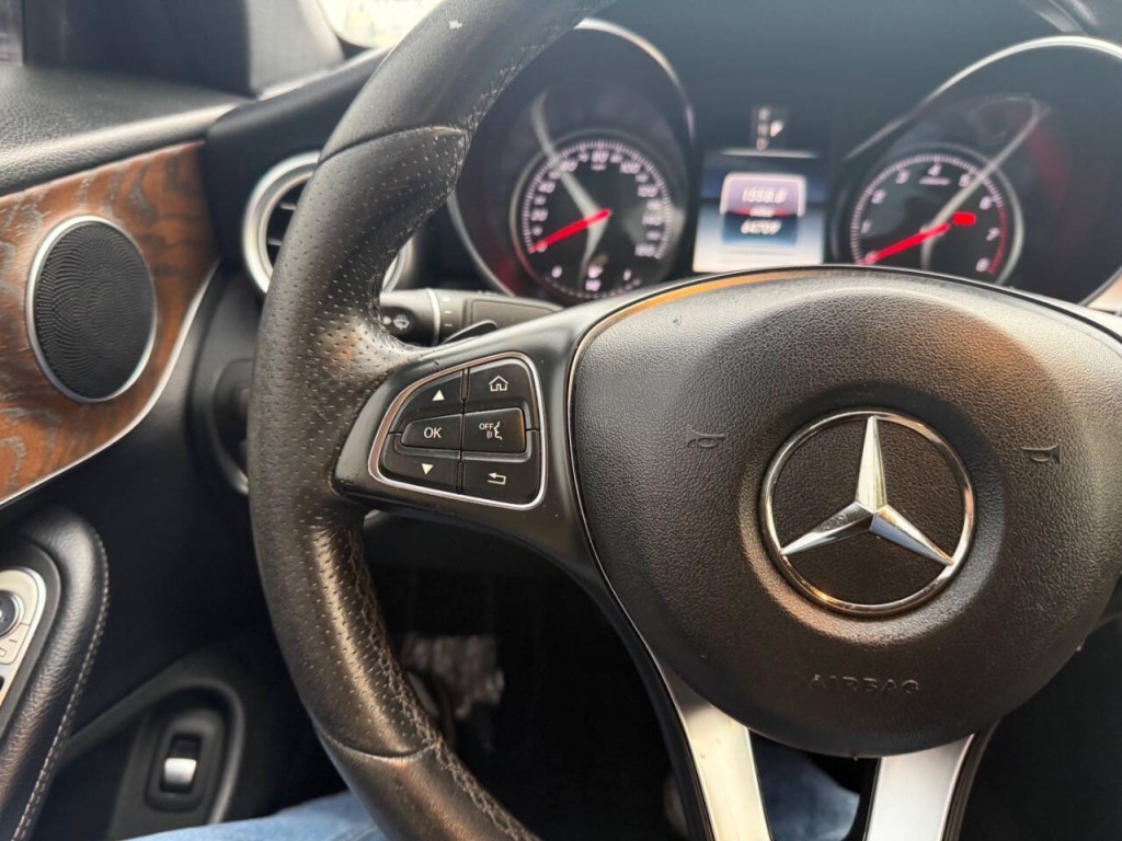 2018 Mercedes-Benz C-Class Image 12