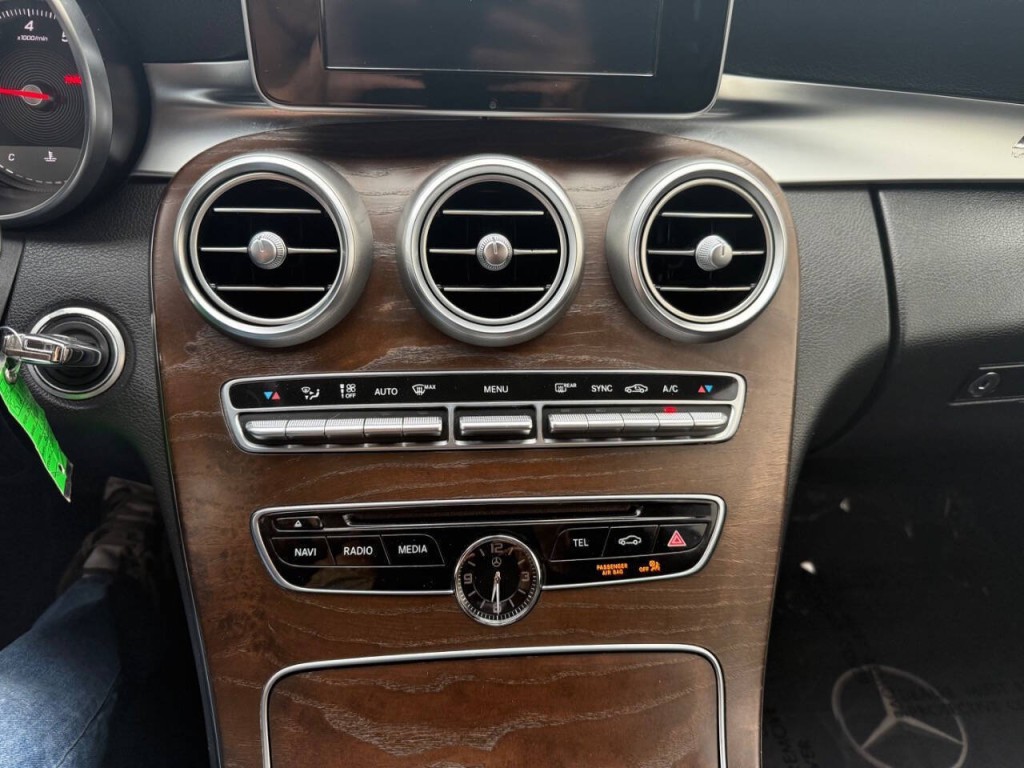 2018 Mercedes-Benz C-Class Image 15