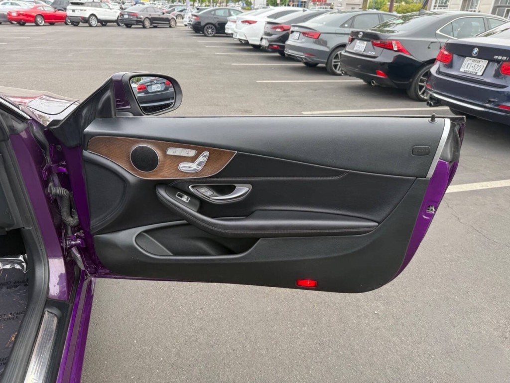 2018 Mercedes-Benz C-Class Image 28