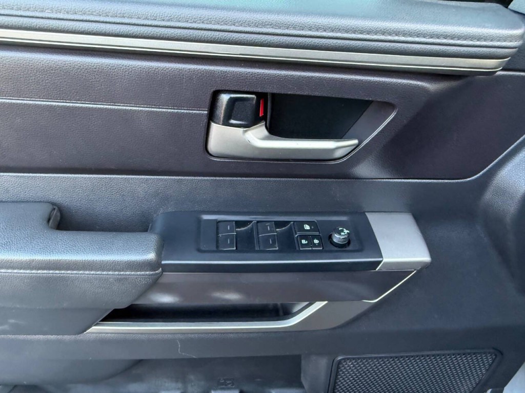 2023 Toyota Tundra Image 24