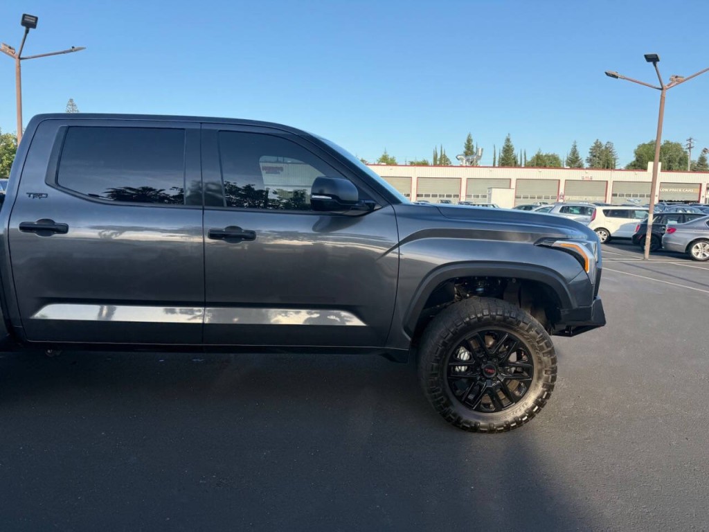 2023 Toyota Tundra Image 36