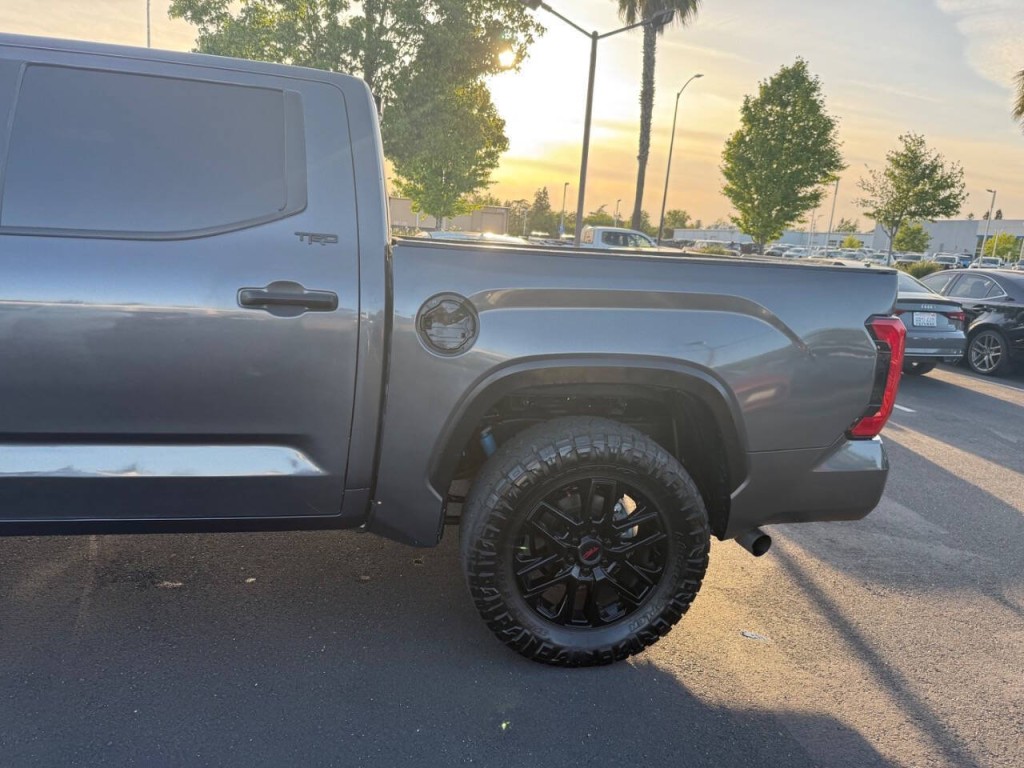 2023 Toyota Tundra Image 38