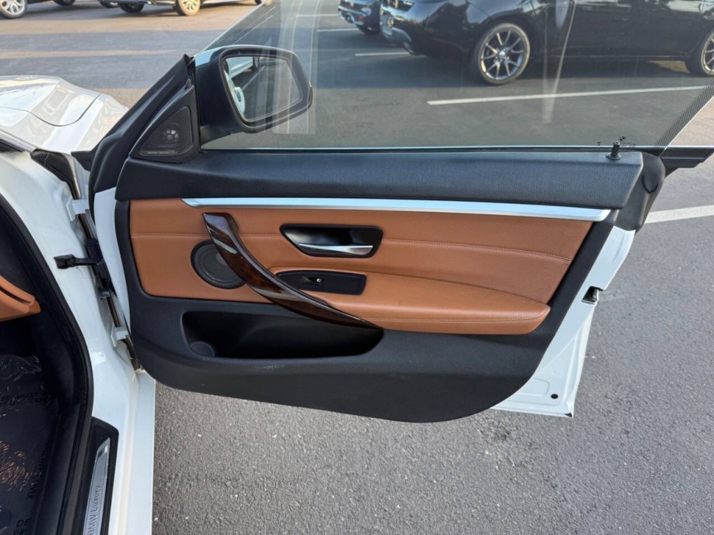 2015 BMW 4 Series Image 36