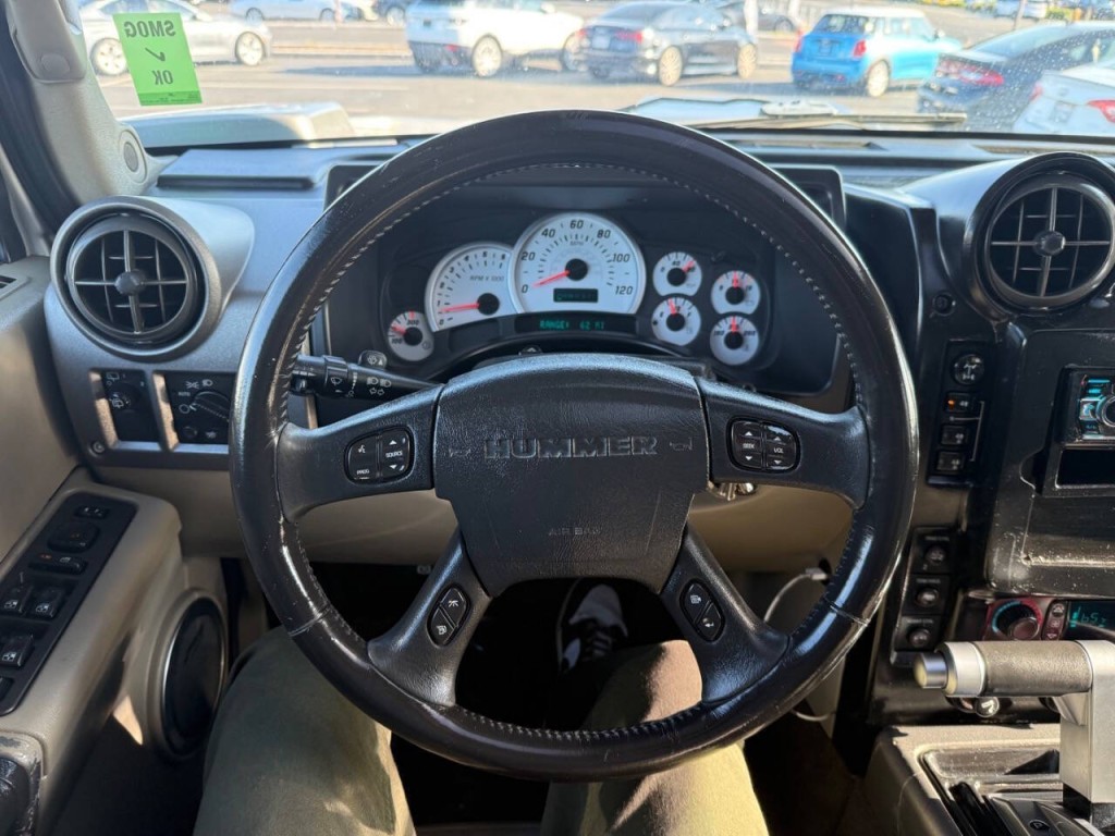 2003 HUMMER H2 Image 11