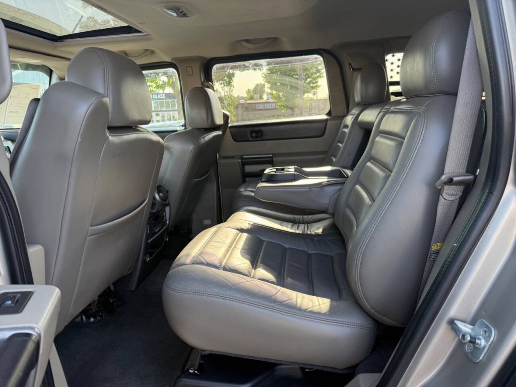 2003 HUMMER H2 Image 23