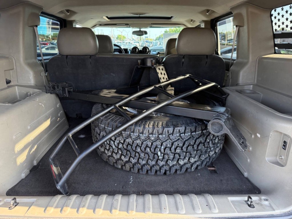 2003 HUMMER H2 Image 24
