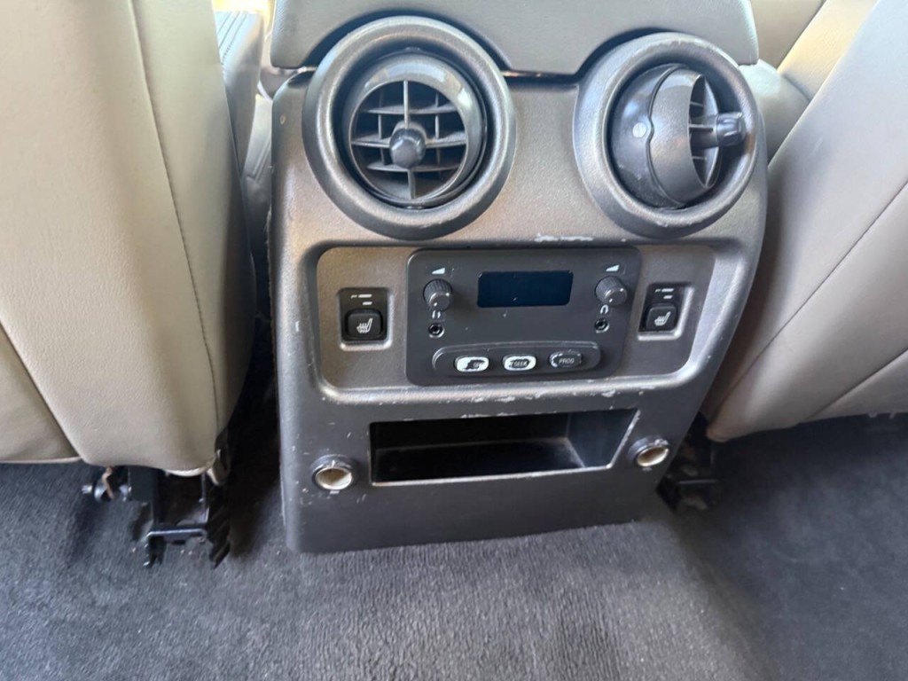 2003 HUMMER H2 Image 26