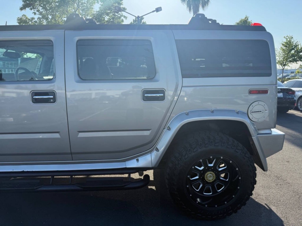 2003 HUMMER H2 Image 38