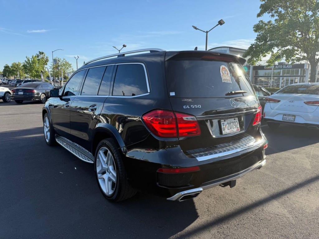 2015 Mercedes-Benz GL-Class Image 7
