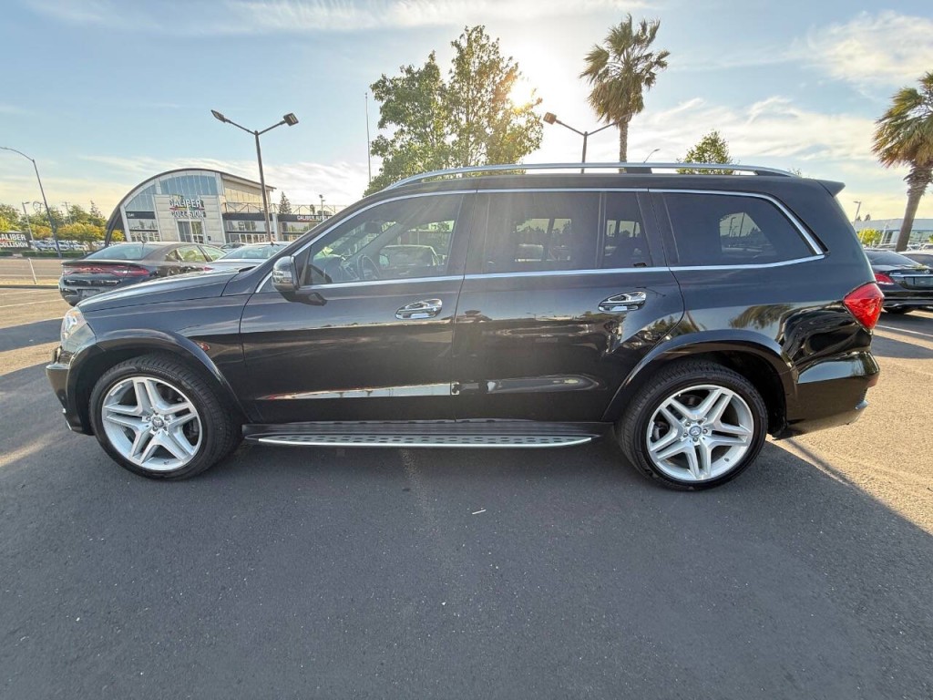 2015 Mercedes-Benz GL-Class Image 8