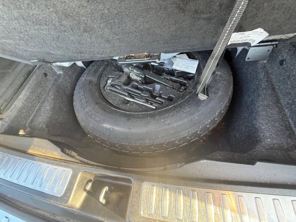 2015 Mercedes-Benz GL-Class Image 17