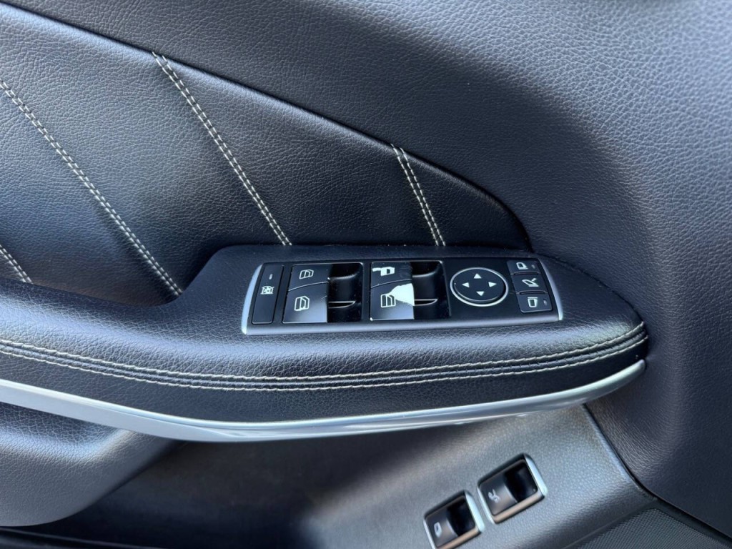 2015 Mercedes-Benz GL-Class Image 39