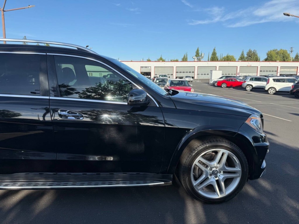 2015 Mercedes-Benz GL-Class Image 44