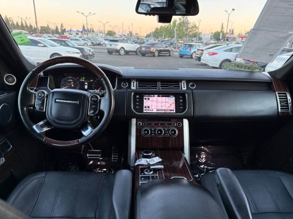2014 Land Rover Range Rover Image 10