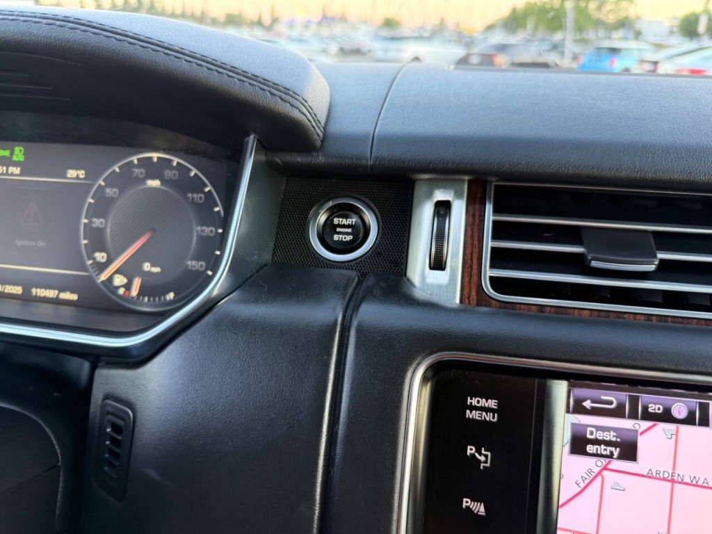 2014 Land Rover Range Rover Image 20