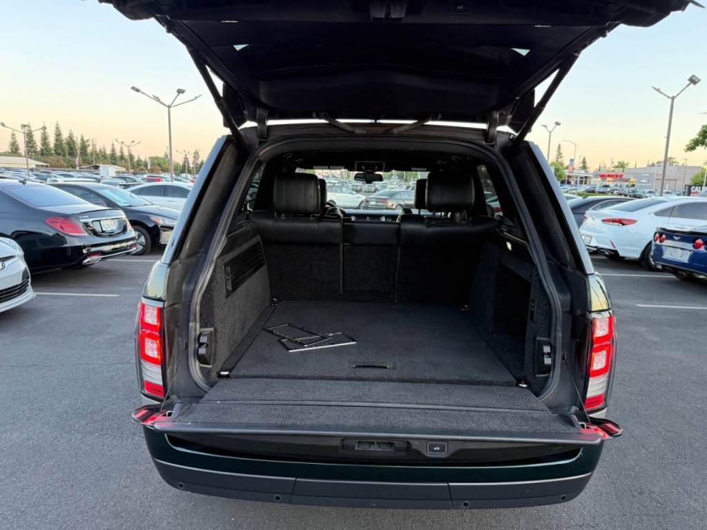 2014 Land Rover Range Rover Image 29