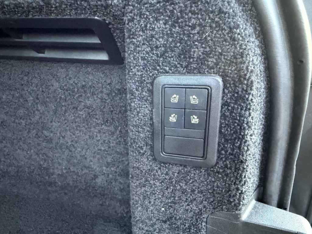 2014 Land Rover Range Rover Image 31