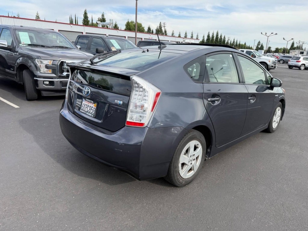 2010 Toyota Prius Image 5