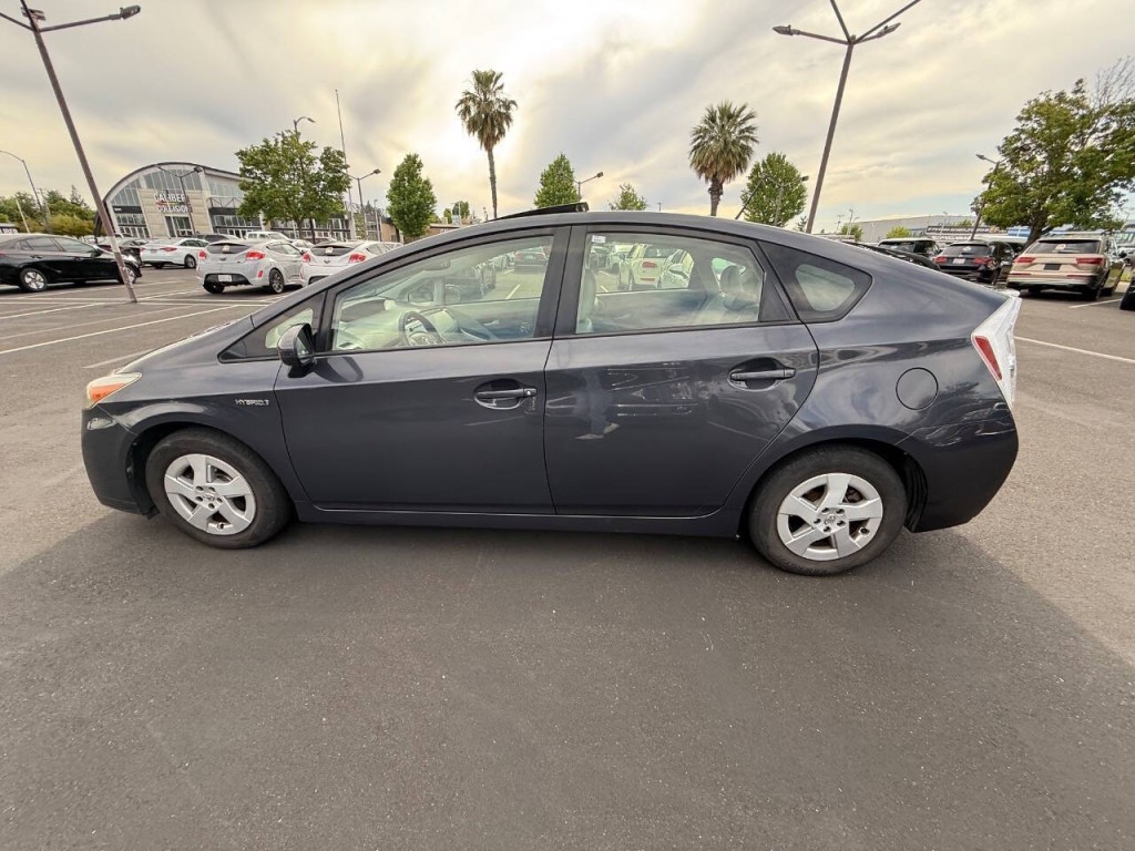 2010 Toyota Prius Image 8
