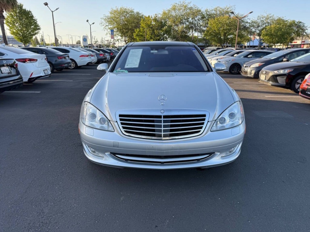 2007 Mercedes-Benz S-Class Image 2
