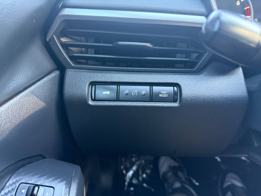 2020 Nissan Altima Image 19