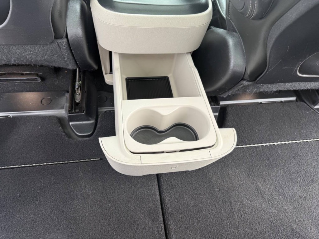 2017 Chrysler Pacifica Image 34