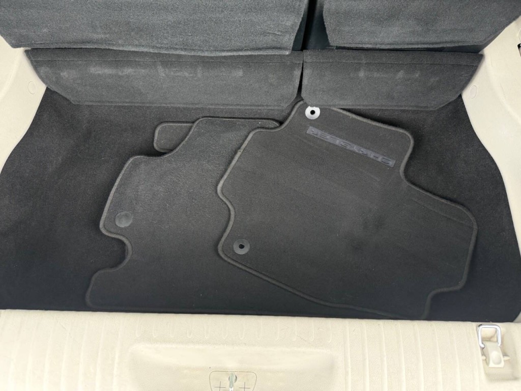 2017 Chrysler Pacifica Image 37