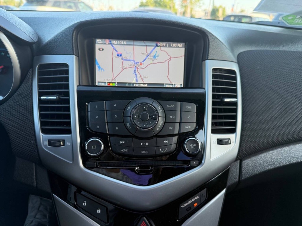 2012 Chevrolet Cruze Image 15