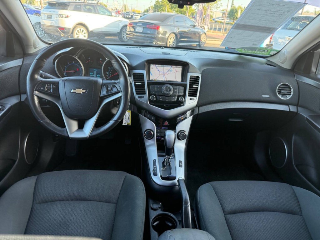 2012 Chevrolet Cruze Image 23