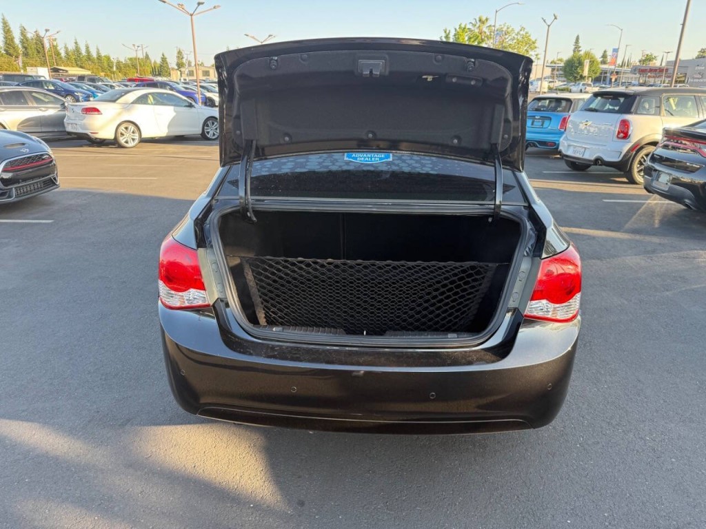 2012 Chevrolet Cruze Image 24