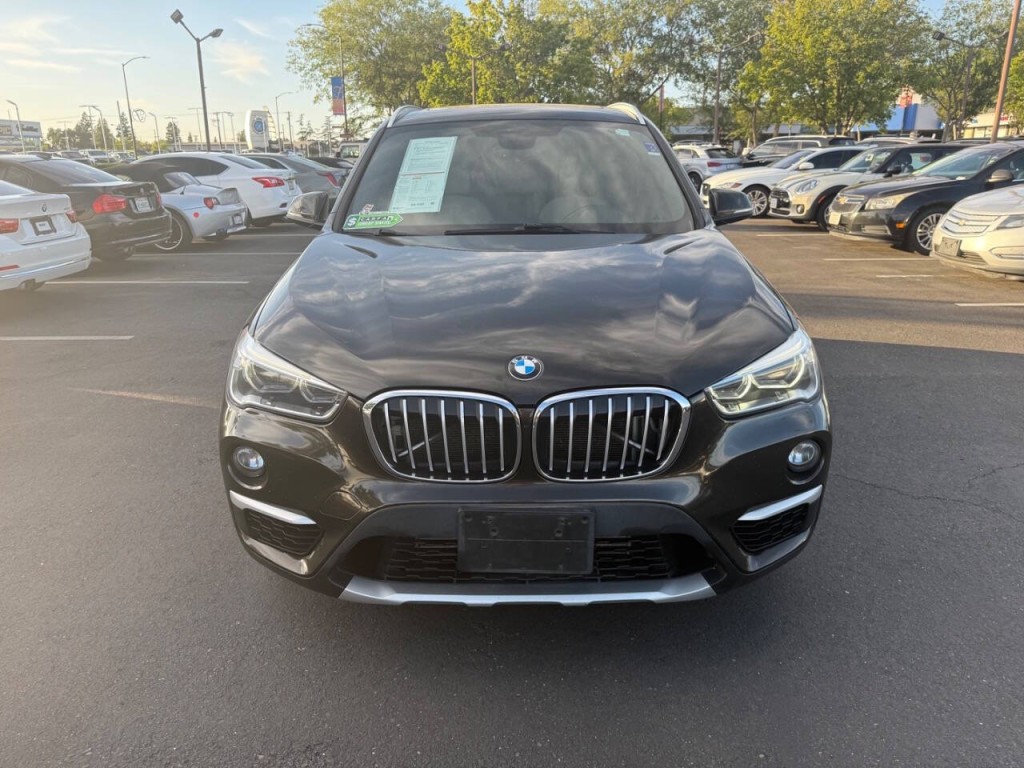 2017 BMW X1 Image 2