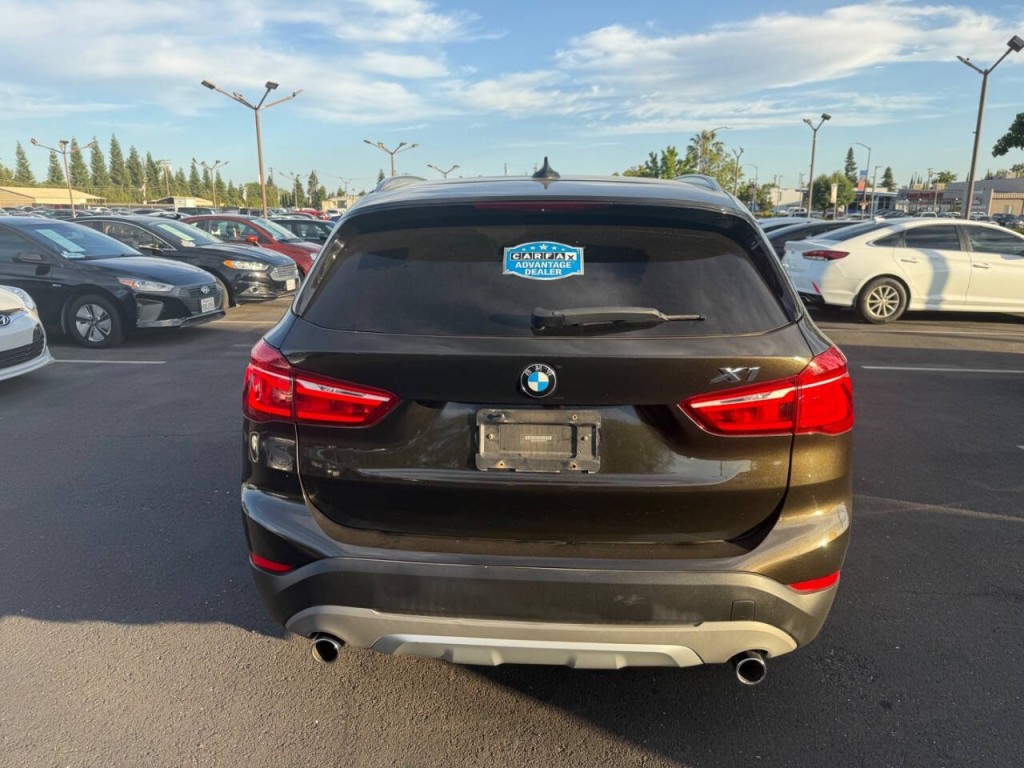 2017 BMW X1 Image 6