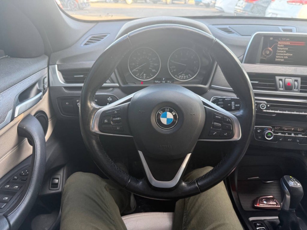 2017 BMW X1 Image 11