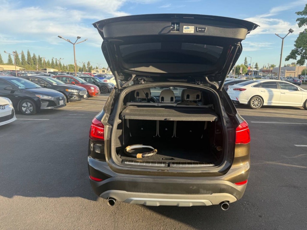 2017 BMW X1 Image 26