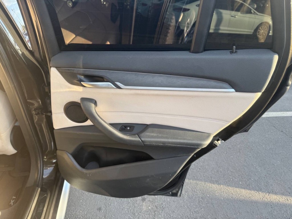 2017 BMW X1 Image 29