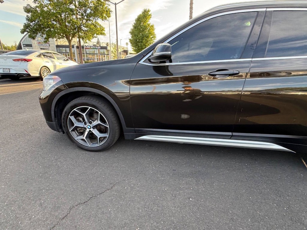 2017 BMW X1 Image 37