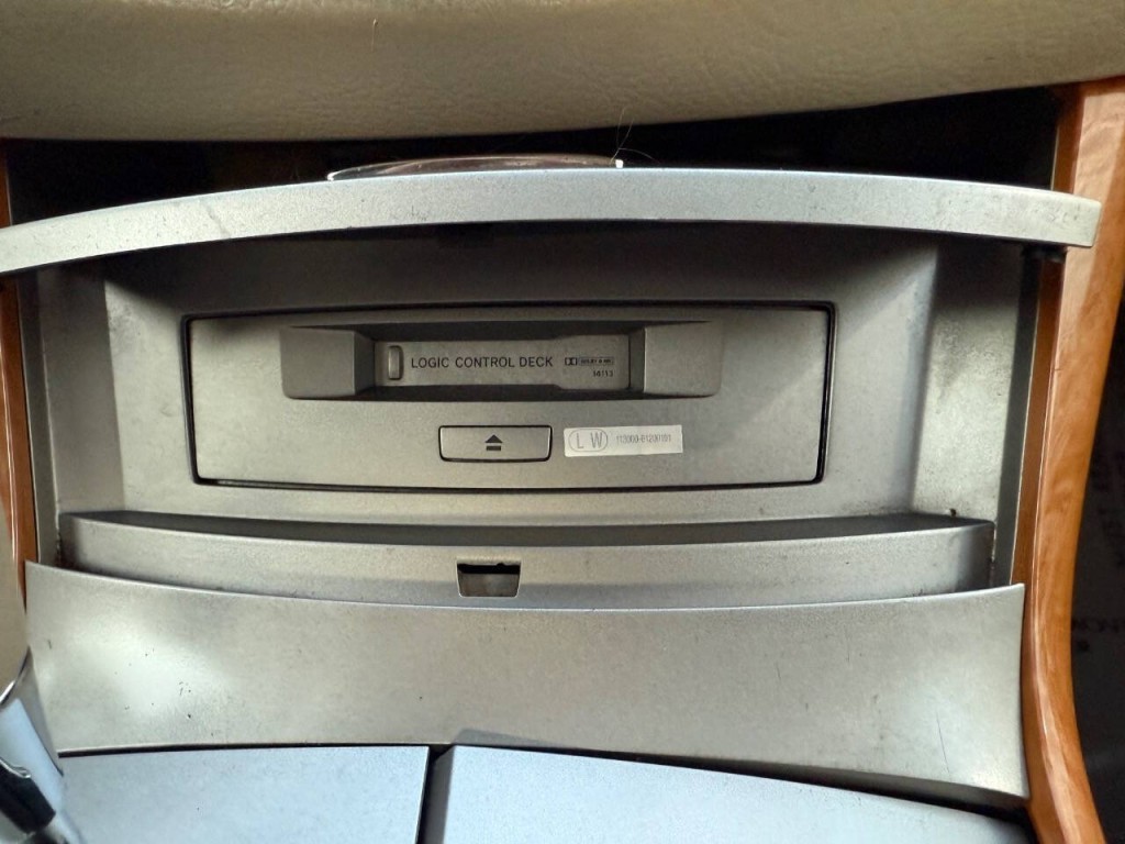2005 Toyota Avalon Image 29