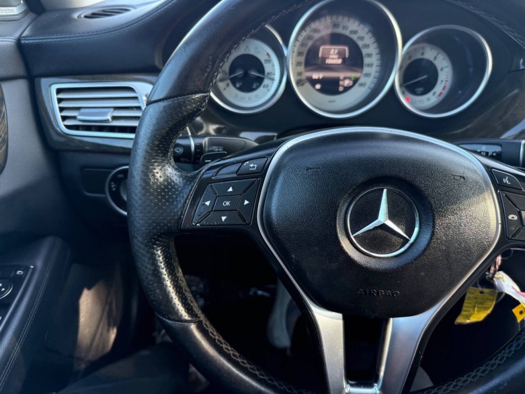 2013 Mercedes-Benz CLS-Class Image 16