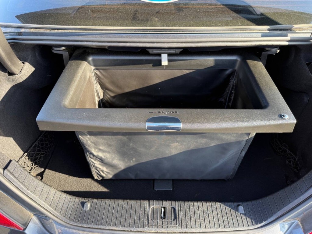 2013 Mercedes-Benz CLS-Class Image 32