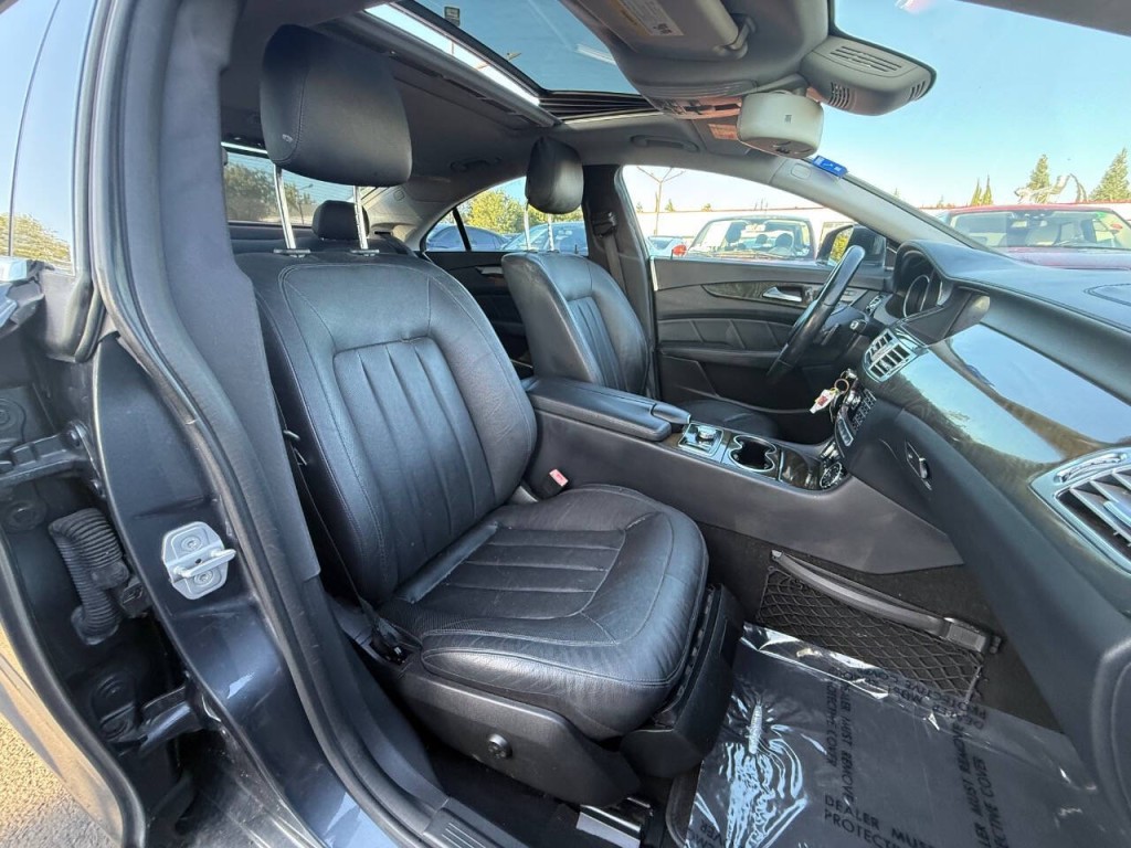 2013 Mercedes-Benz CLS-Class Image 41