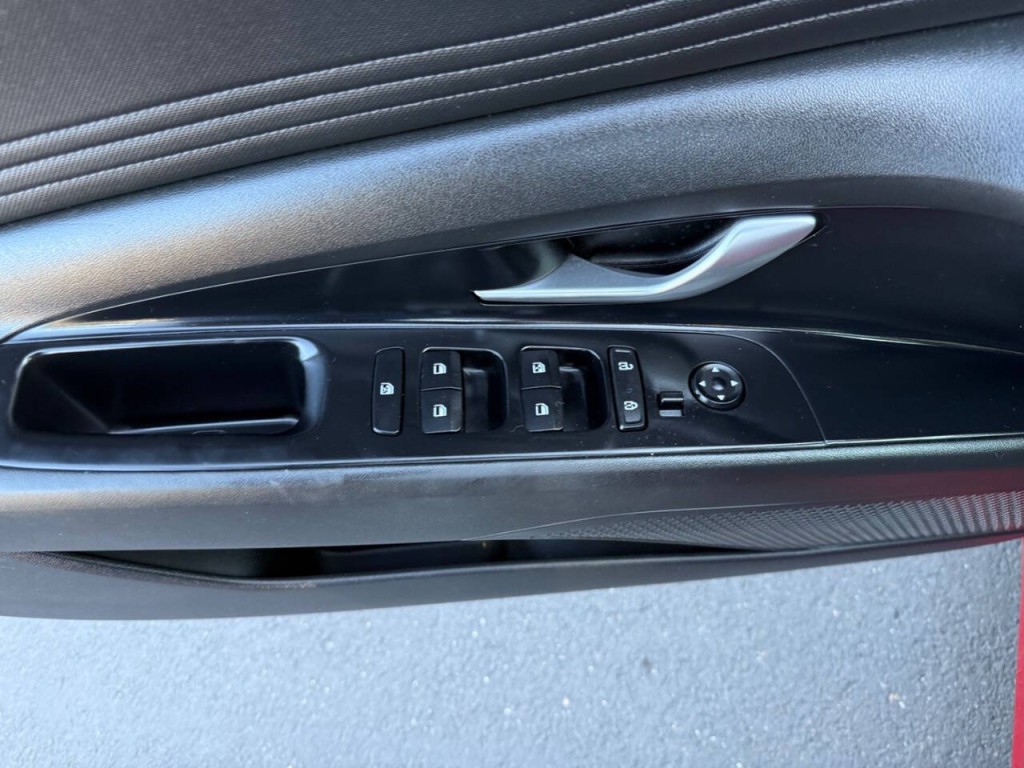 2022 Hyundai Elantra Image 21