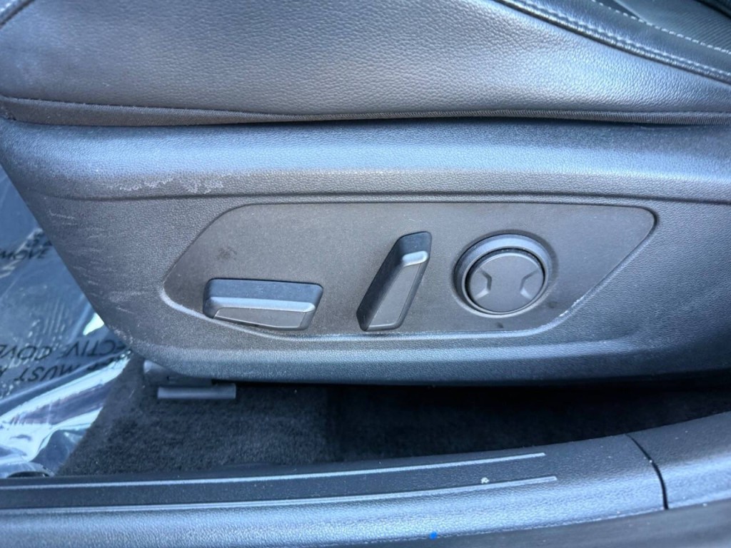 2022 Hyundai Elantra Image 23