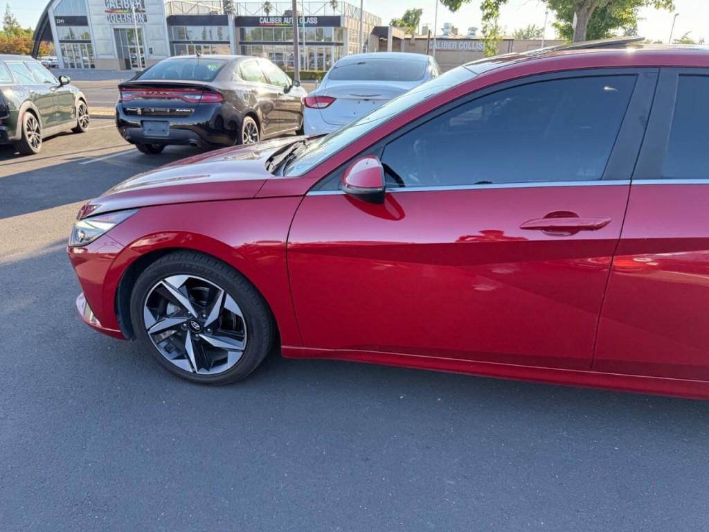 2022 Hyundai Elantra Image 37