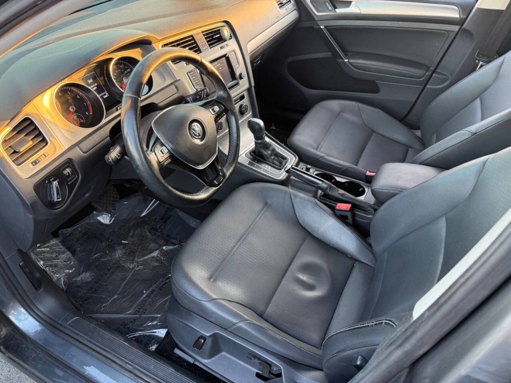 2015 Volkswagen Golf Image 10