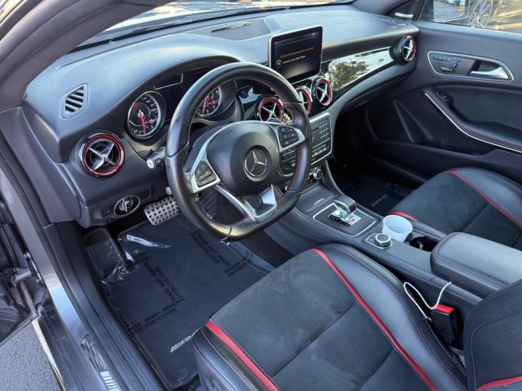 2015 Mercedes-Benz CLA-Class Image 11