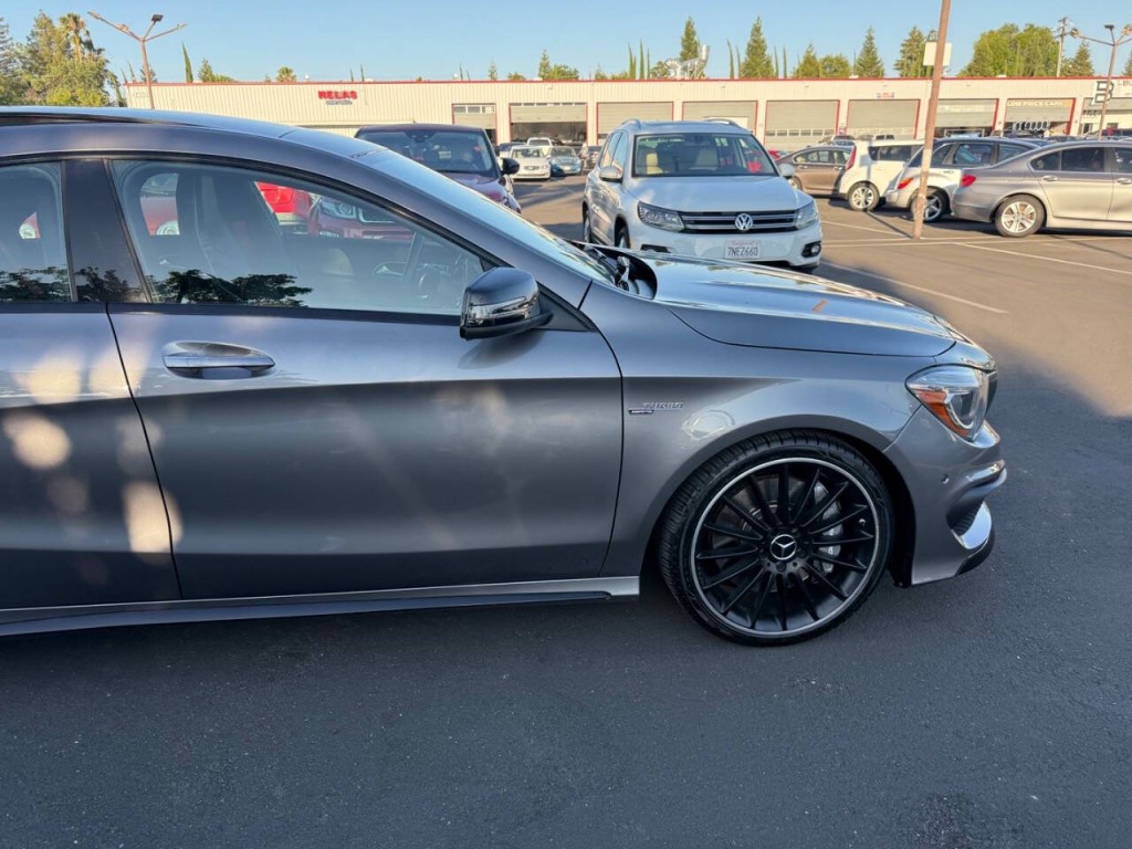 2015 Mercedes-Benz CLA-Class Image 37
