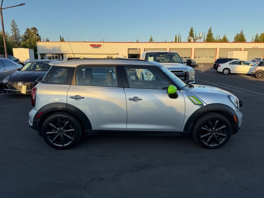 2014 MINI Countryman Image 4